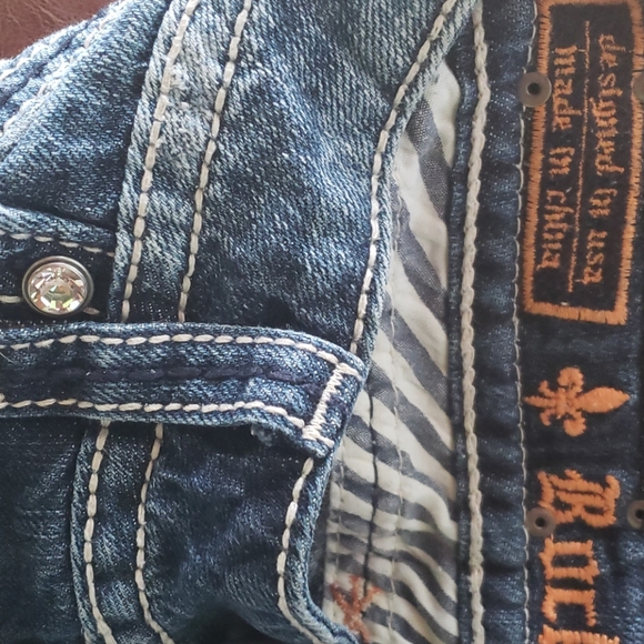 Rock Revival shorts size 24 Distressed